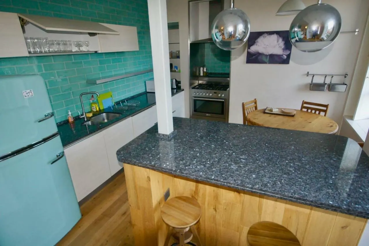 Apartment Spacious 2 Bed Apt Next To Royal Mile & Waverley Edinburgh