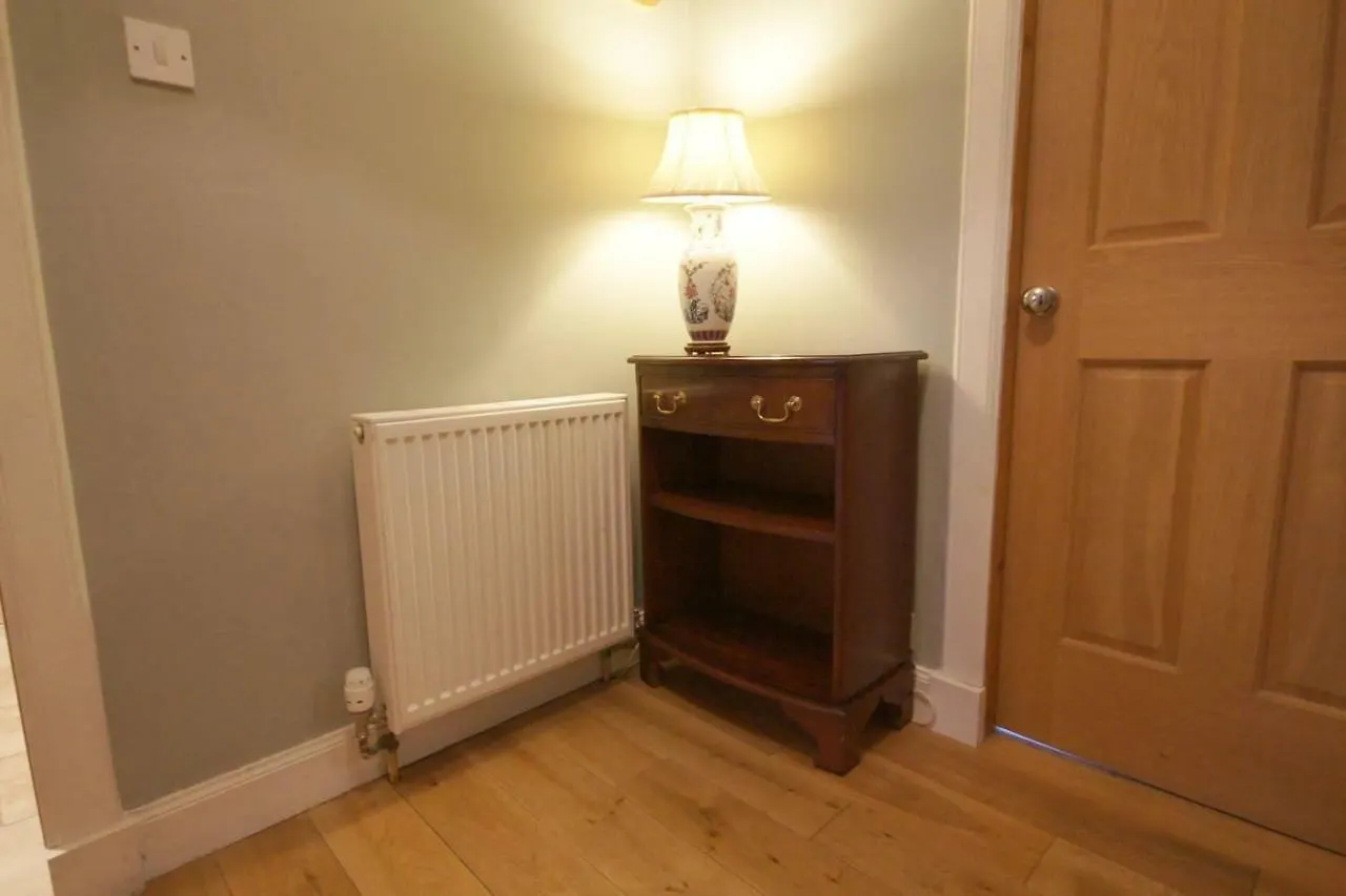 Spacious 2 Bed Apt Next To Royal Mile & Waverley Edinburgh United Kingdom