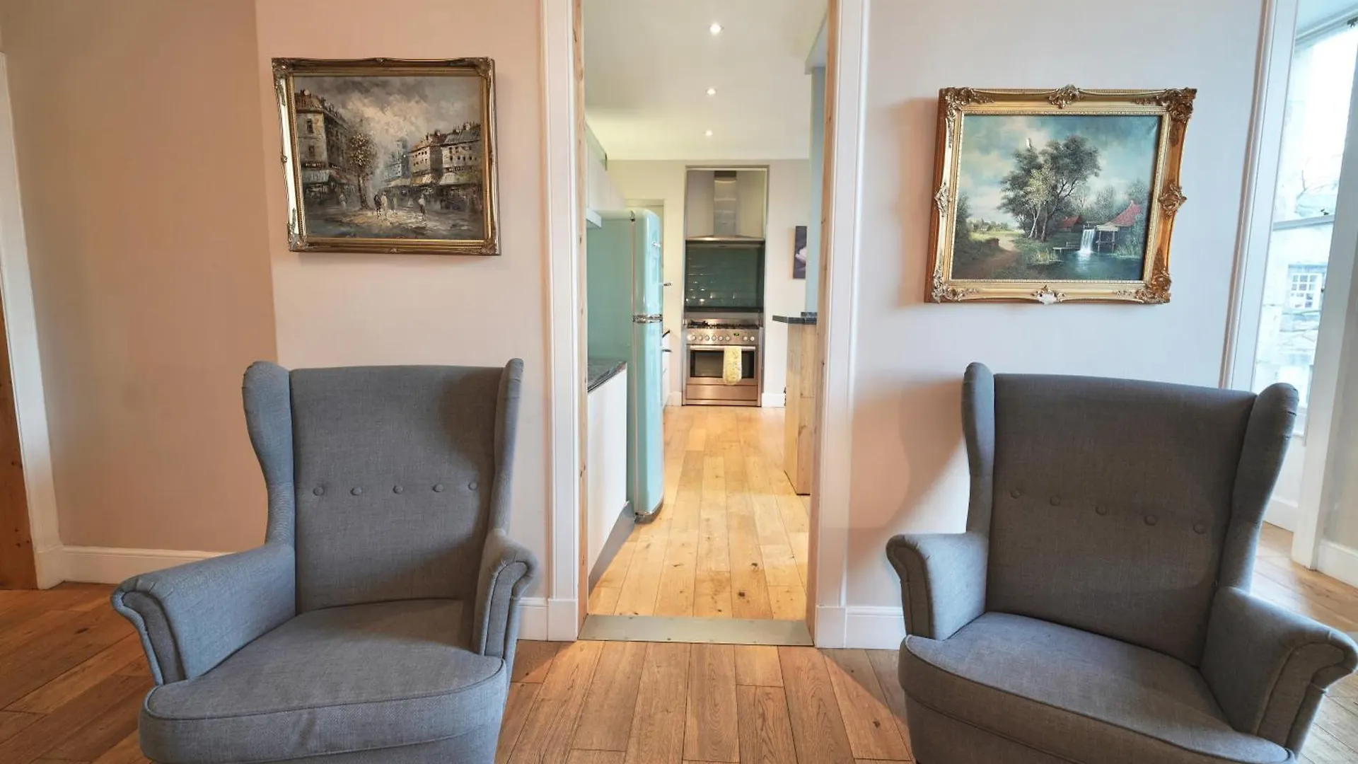 Apartment Spacious 2 Bed Apt Next To Royal Mile & Waverley Edinburgh