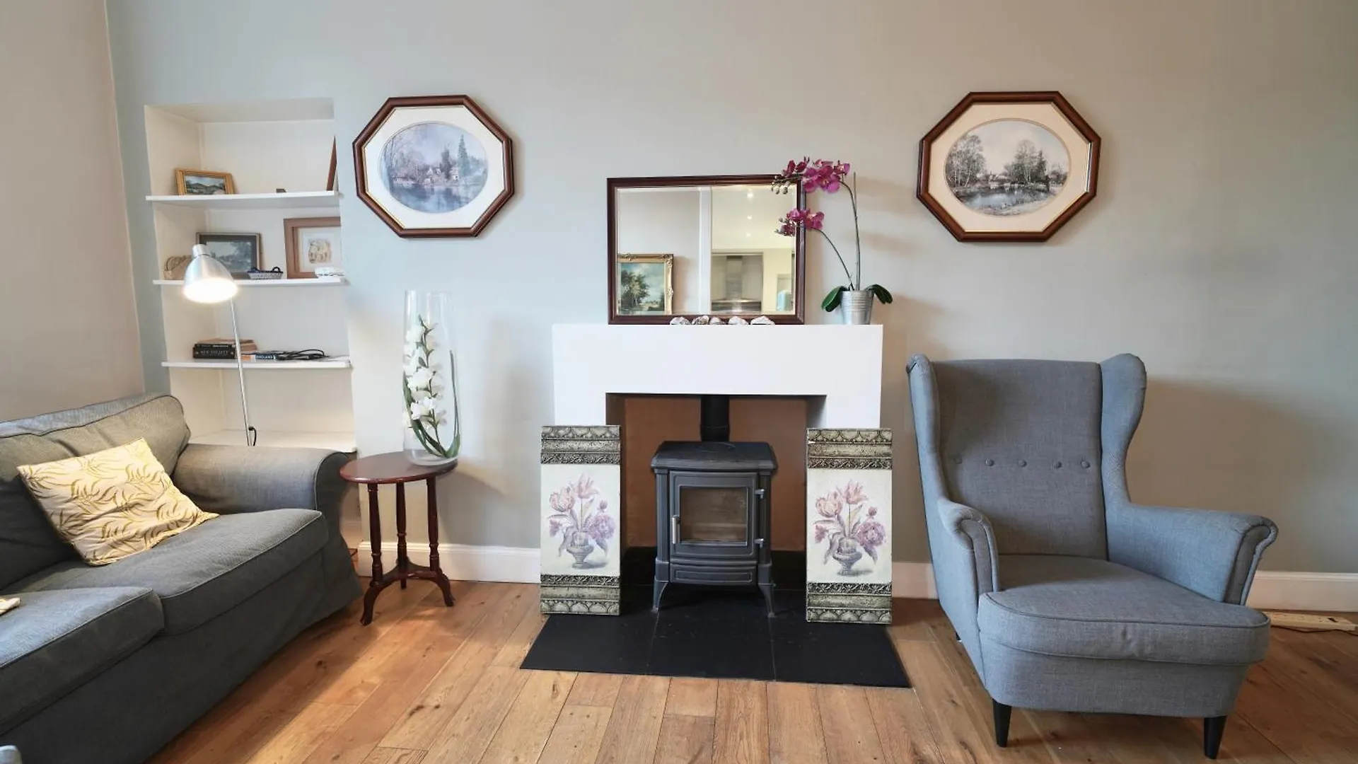 Spacious 2 Bed Apt Next To Royal Mile & Waverley Edinburgh United Kingdom